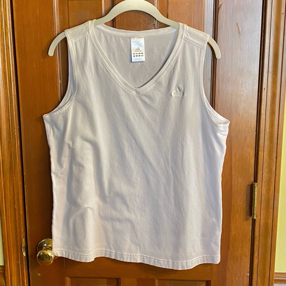 Adidas Tee EUC